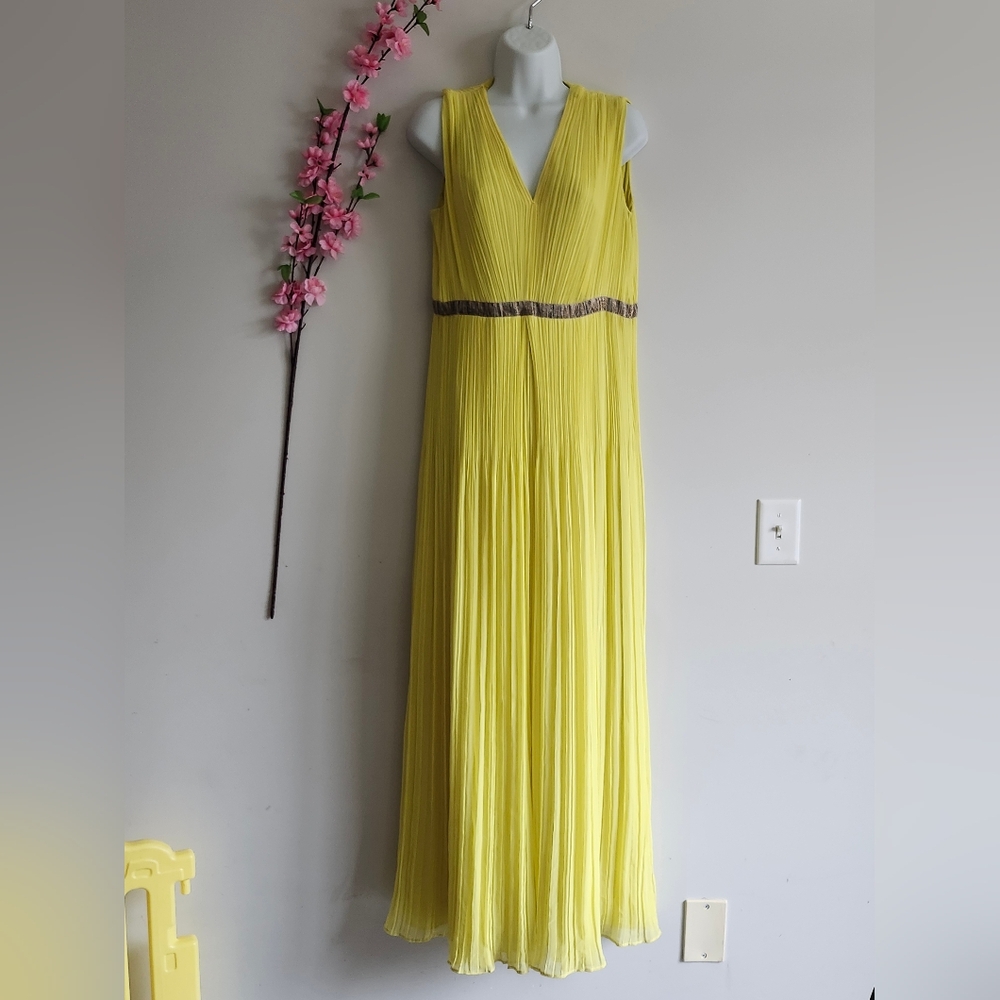 Elegant Yellow Pleated Maxi Dress